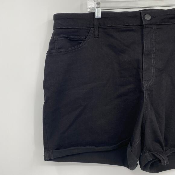 Ava & Viv Black Rolled Hem Jean Shorts Black New 24W - Picture 2 of 10